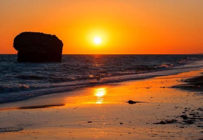 Hostal Tamarindos Matalascañas Екстериор снимка