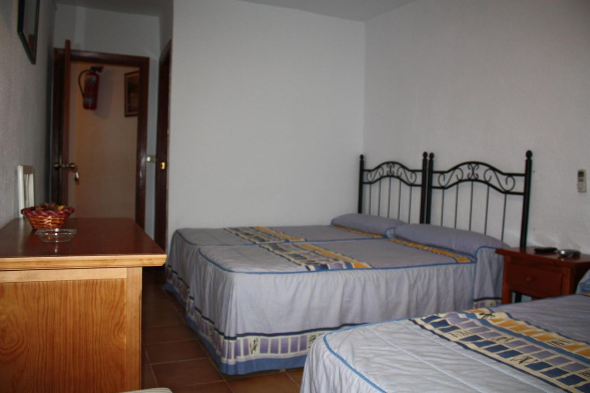 Hostal Tamarindos Matalascañas Екстериор снимка